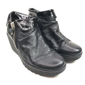 Fly London Size 40 9-9. 5 Yoxi Wedge Black Leather Ruched Zip Ankle Boots